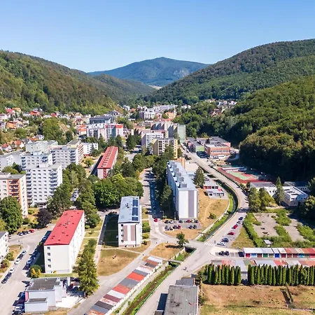 V Srdci Trenčianskych Teplíc * Trenčianske Teplice